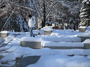 Облачно и хладно, понегде са слабим снегом – највиша температура око нула степени
