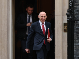 Британски министар одбране: Отео бих Путина; Генералштаб Украјине: Погођене три нафтне платформе 