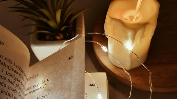 С песником у подне: Мирослав Цера Михаиловић: „Оно овде”