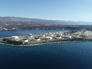 Јанаф: Поступамо у складу са европским и америчким санкцијама према Русији