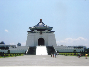 Тмурни облаци над Тајваном – кинеска војна вежба овог пута је била другачија, три су важне новине