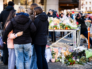 О трагедији у Швајцарској и фасцинацији пиротехником – адолесценција или игра моћи