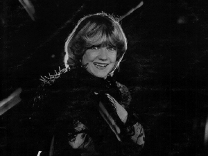 IN MEMORIAM – СЕНКА ВЕЛЕТАНЛИЋ