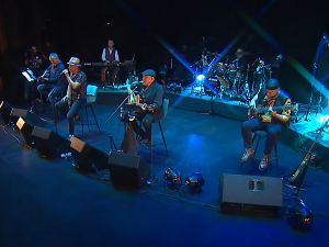 Звучни зид – Галија