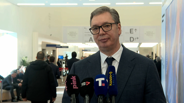 Вучић из Давоса: Разговарао сам са Орбаном о НИС-у, надам се коначном уговору Руса и Мађара до средине марта