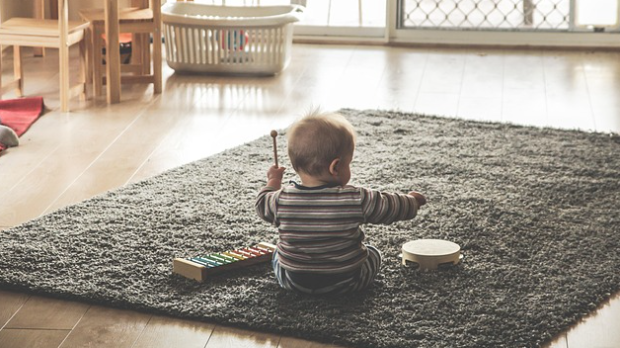 Све мање усвојене деце у Србији – шта кочи поступак и да ли је струка попустила под притиском јавности