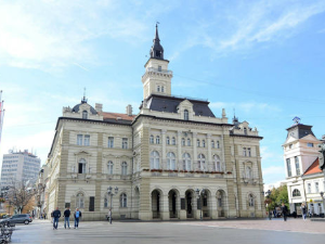 Јутарњи програм из три студија