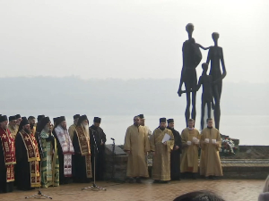 Поменом и полагањем венаца обележено 84 године од Новосадске рације