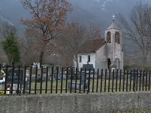 Како је суд у Мостару "заобишао" закон – два гробља уписана на државу без знања СПЦ