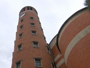 И Београд има криви торањ, померио се више од метар од своје осе - да ли је опасност за пролазнике