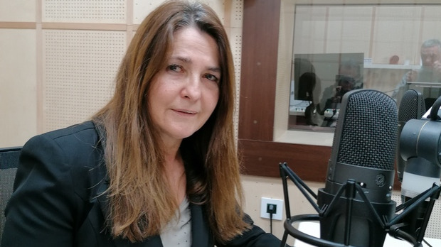 Лаура Барна