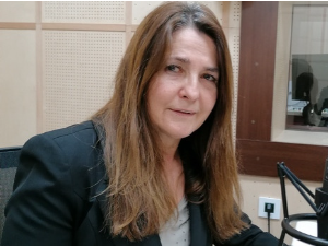 Лаура Барна