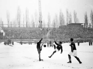 Мраз, кошава и седам голова: како је на данашњи дан одигран први "вечити дерби"