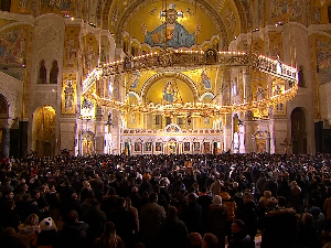 Прослава Божића у Србији почела литургијама