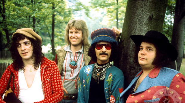 Неонска дуга - рокенрол магазин Жикице Симића: Старо као ново