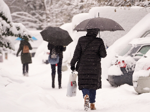 Јутарњи мраз, понегде и ледена киша – у целој Србији наранџасти метео-аларм