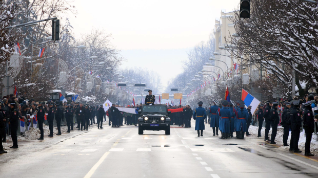 Дан Републике Српске - свечани дефиле у Бањалуци, литургију служиo патријарх Порфирије