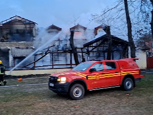 Локализован пожар у ресторану на Палићу