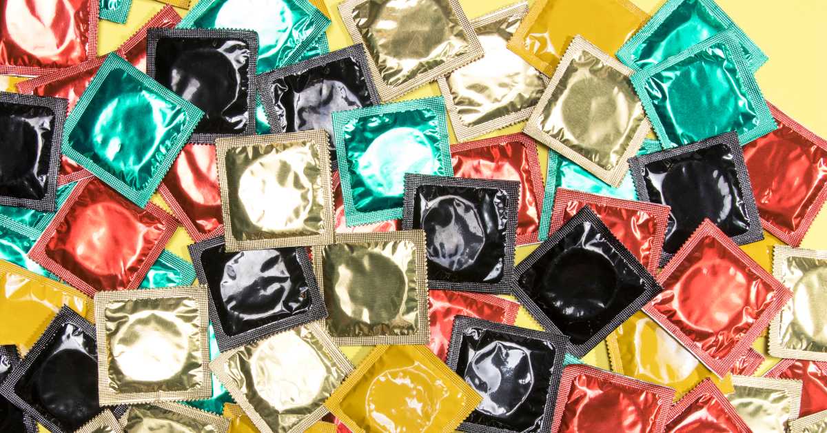 Олимпијско село остало без кондома после три дана