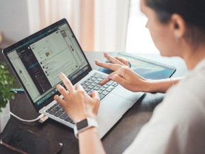 Јутарњи програм из три студија