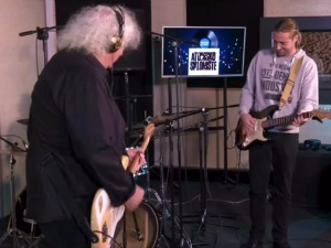 Звучни зид – Атомско склониште