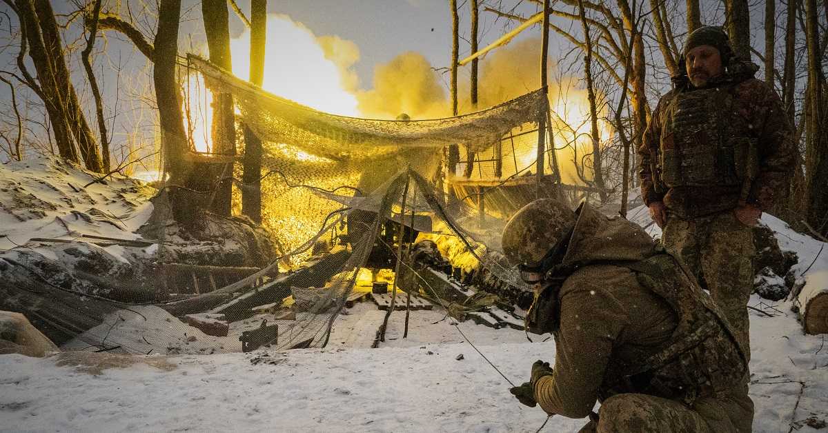 Зеленски одбацио могућност повлачења трупа из Донбаса; Мађарска разматра обуставу извоза енергената Украјини