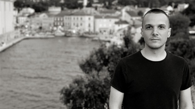 С песником у подне: Срђан Гагић: ,,Миграција“