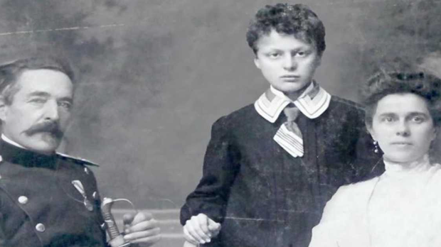 Мрачне странице културне историје Србије: Човек који је појео своју прошлост, 4. ем.