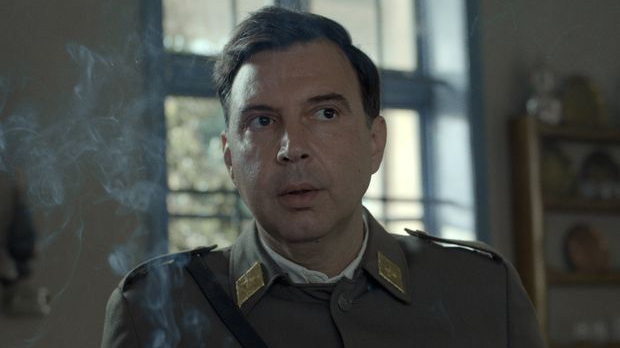 Тито – између истока и запада