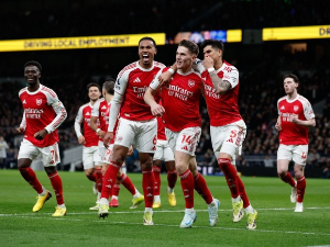 Арсенал наставља да бежи од Ситија, убедљива победа над Тотенхемом