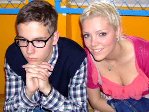 Приђи ближе: Женска посла