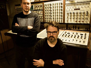 Електронски студио уживо – Наступ дуа Гауденц Бадрут и Иља Белоруков