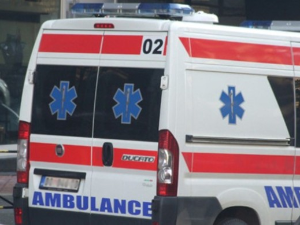 Мушкарац повређен у удесу на Обреновачком путу