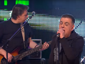 Звучни зид – Парни ваљак