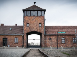 Холокауст: наслеђе фашизма