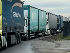 Хапшење и протеривање возача, највећи проблем превозника – како до решења после блокаде граница