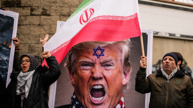 Сукоб Америке и Ирана – Трамп нишани Техеран, Иран наде полаже у дивљање цена нафте