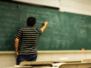 Јутарњи програм из три студија