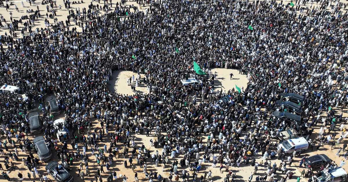 Зелене заставе Либије и позиви на освету на сахрани Сеjфа ел Ислама – крај династије Гадафи и увод у нове сукобе