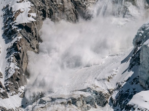 Нове жртве лавина, од почетка године на Алпима погинуло око 20 људи