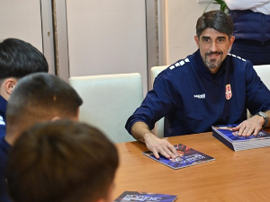 Пауновић посетио најмлађе репрезентативце и уручио им Кодекс