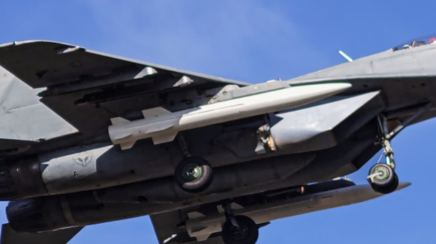 Српски мигови наоружани кинеским хиперсоничним ракетама – шта је ЦМ-400 и колики је домет