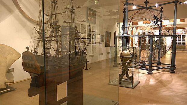 Доситеј, путник просвећености: Образовање на западу, 4-8