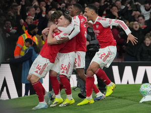 Арсенал се у надокнади приближио титули, Гордон срушио Челси