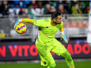 Аргентински голман Серхио Ромеро завршио каријеру