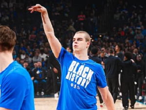 Никола Топић постигао 15 поена за Оклахома Сити Блу у Развојној лиги