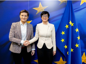 Брнабићева: Мишљење Венецијанске комисије у наредних неколико недеља; Кос: Очекујемо одлагање примене закона о правосуђу