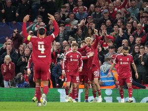 "Енфилд" је и даље тврђава, Ливерпулов блицкриг оставио Галатасарај у прашини