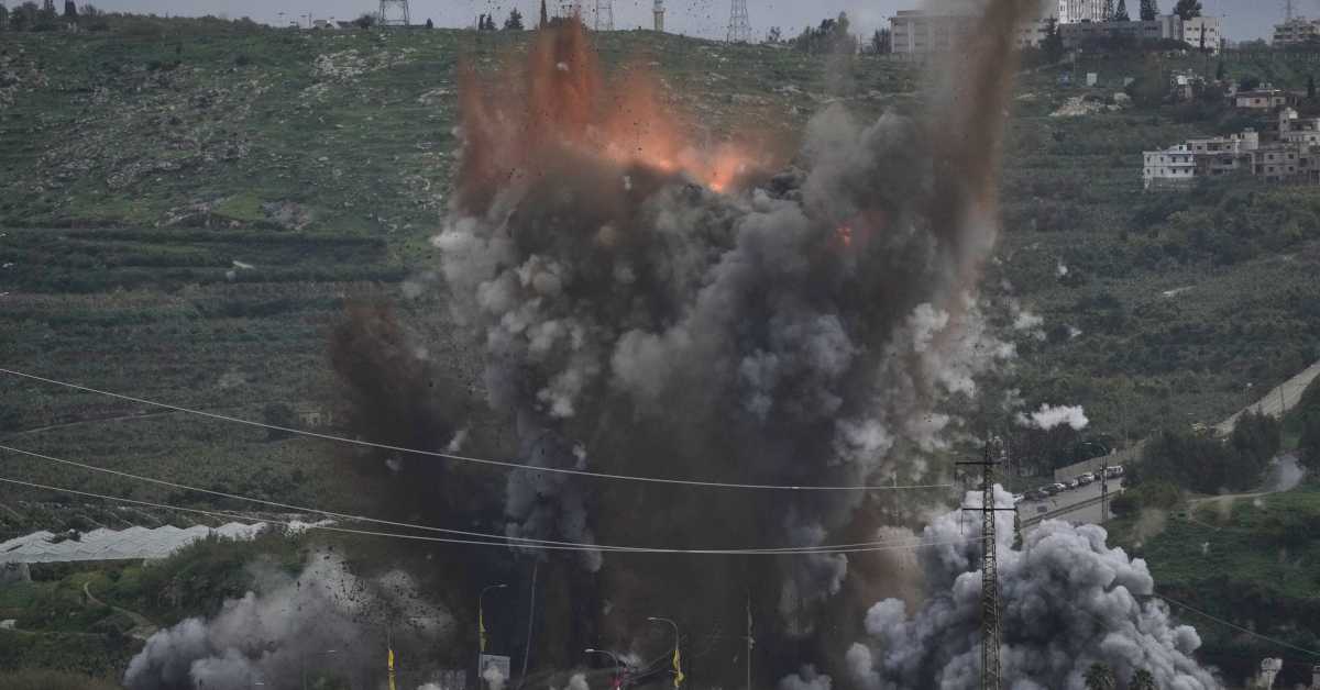 Трамп: Ирану прети потпуно уништење; Руте  уверен да ће НАТО отворити Ормуски мореуз