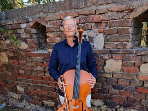 Из архиве Радио Београда – Виолончелиста Душан Стојановић